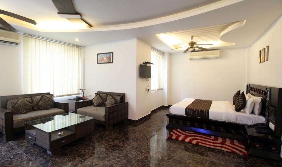 Hotel New Walnut Castle Paharganj Exteriör bild