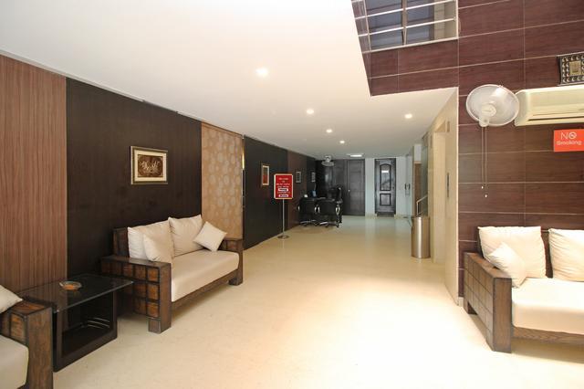 Hotel New Walnut Castle Paharganj Exteriör bild